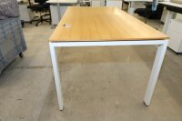 Schreibtisch Furnierholzplatte weißes Gestell 180x90