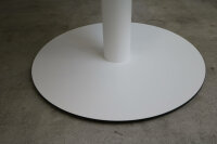 Sedus runder Tisch weiß mit schwarzer Kante Mustermöbel