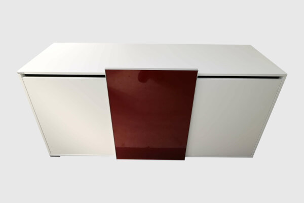 Palmberg Select Sideboard weiß mit roter Glas-Schiebetür