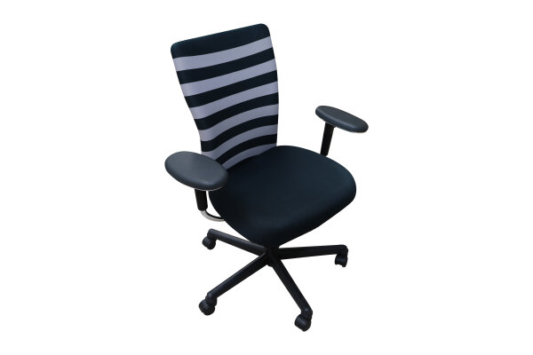 Vitra T-Chair mit breiten Streifen versch. Farben in Schwarz mit weißen Streifen