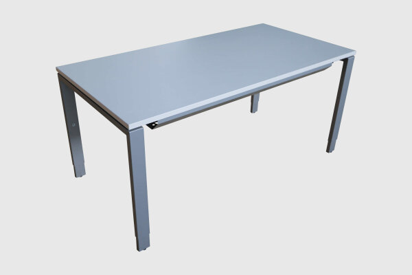 Assmann Solos weißer Schreibtisch in diversen Maßen 120x60 cm