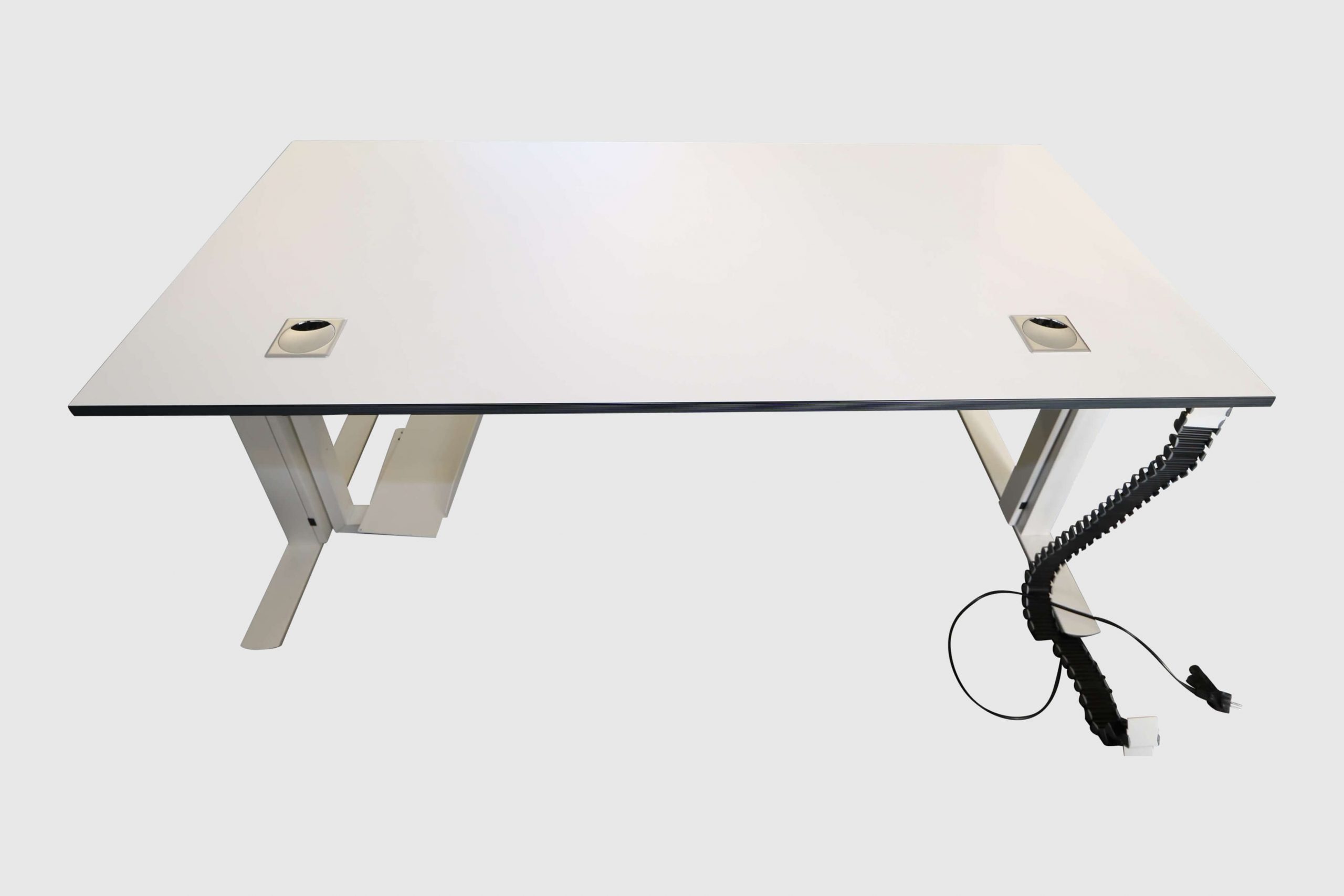 Palmberg Crew elektrisch höhenverstellbarer Tisch weiß